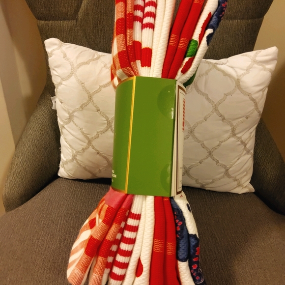 NEW Kate Spade Kitchen Towels (Set of 5) - Picture 2 of 4